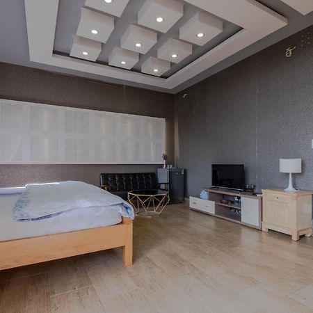 Greenwood Villa Saigon Ho Chi Minh City Exterior photo